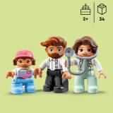 LEGO DUPLO Town - Vizita la doctor pentru salvare