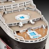 REVELL Queen Mary 2 