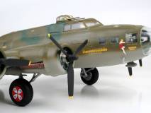 REVELL B-17F Memphis Belle